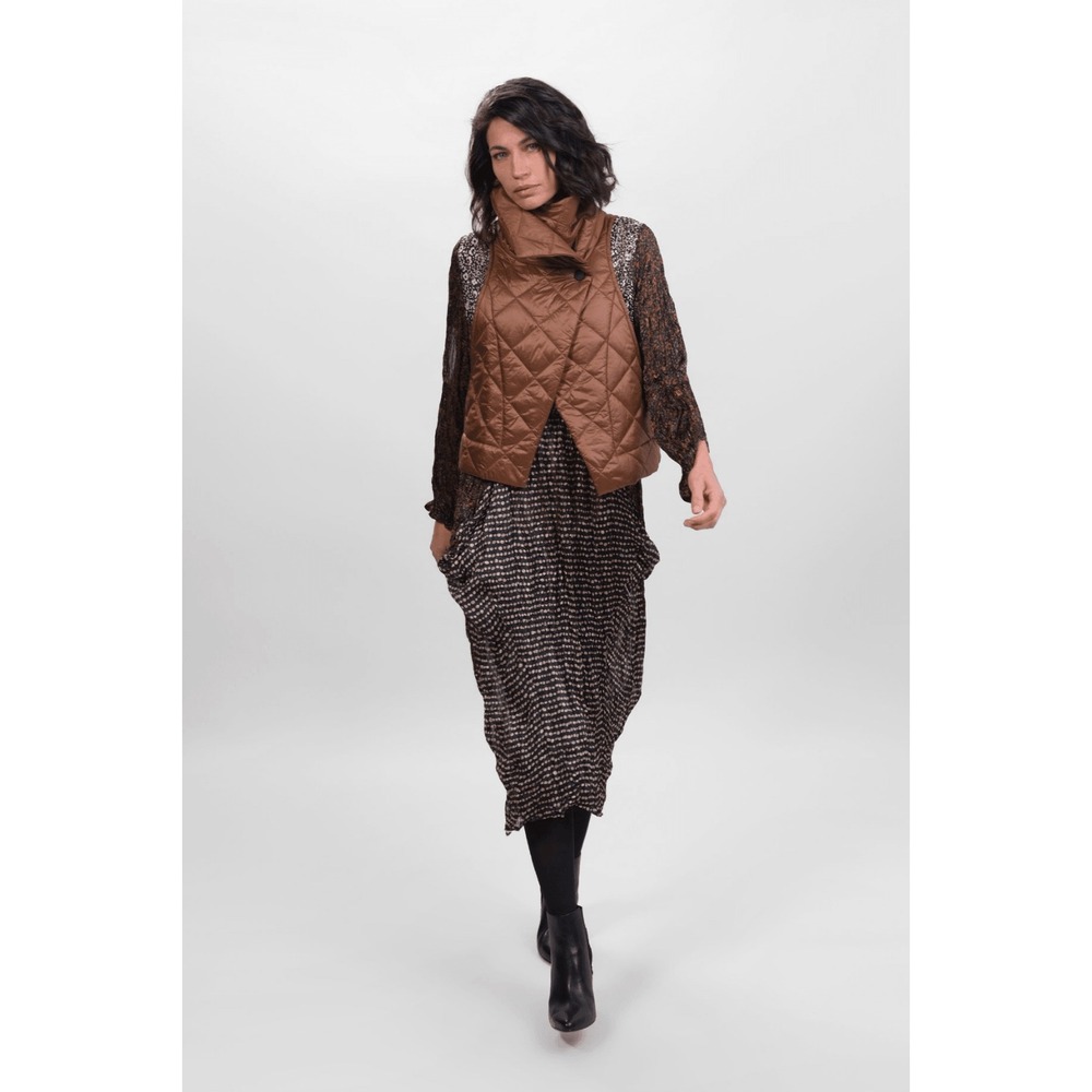 Alembika Ether Fina Camel Quilted Sleek Puffer Vest Asymmetrical Funnel Neck XS